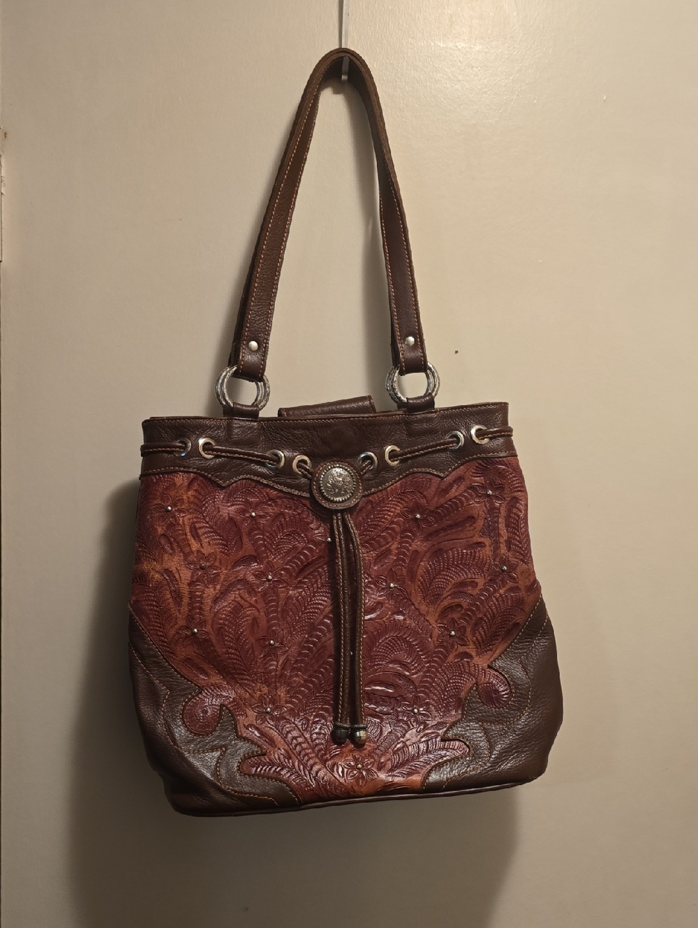 American West Brown Tooled Leather Shoulder Bag with Concho - Picture 1 of 7